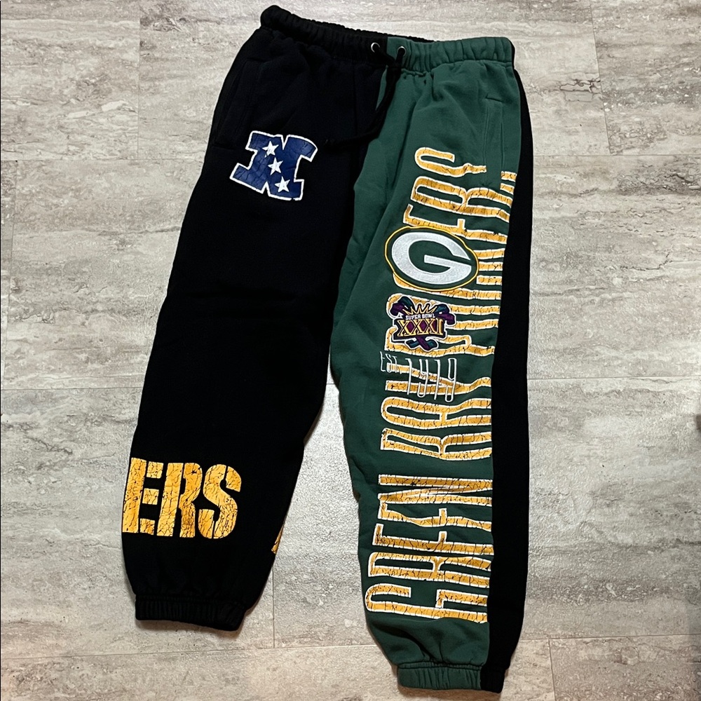 GreenBay Packers Two-Tone Sports Joggers small